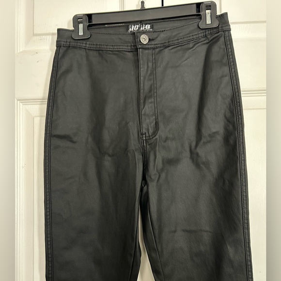 JC & JQ Women’s Pants - Picture 2 of 6